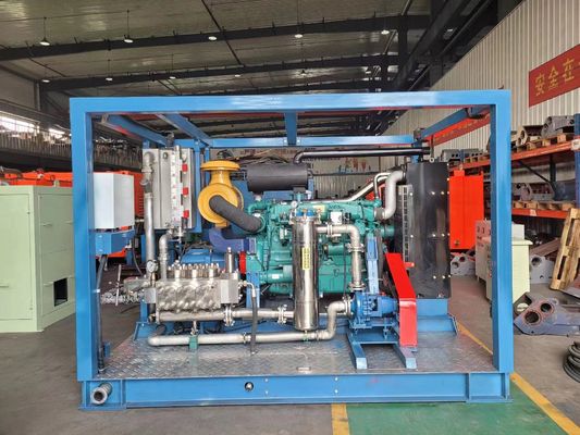 explosionador de la presión 132kw del agua industrial diesel de la lavadora 1000bar